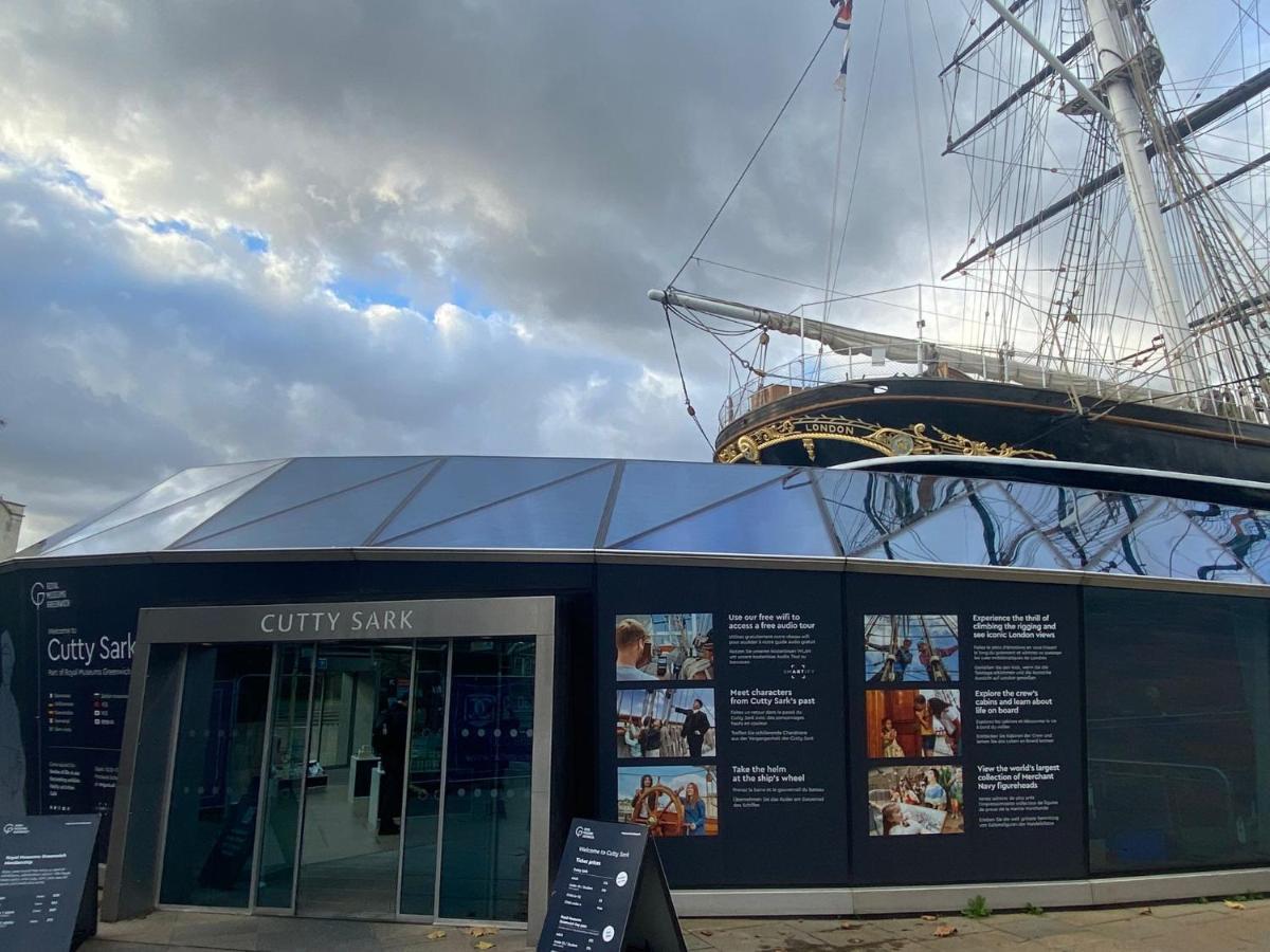 2-bedroom Flat In Cutty-sark, Greenwich ! Appartamento *