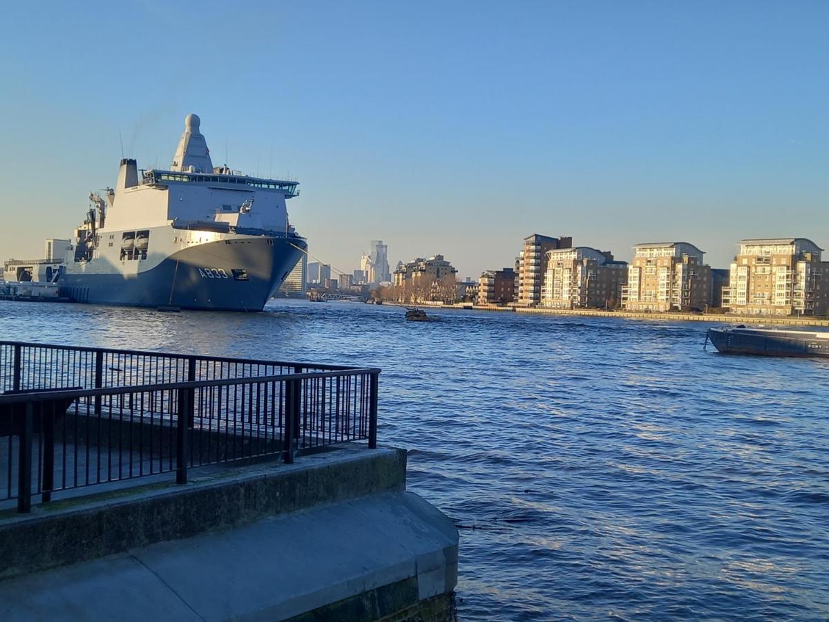 2-bedroom Flat In Cutty-sark, Greenwich ! Appartamento *